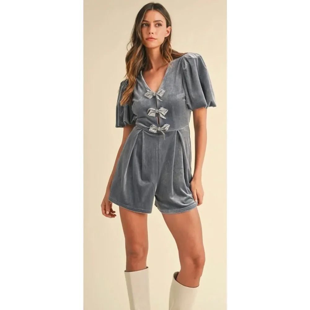 NWT Mable Jewel Bow Decor Puff Sleeve Velvet Romper Women’s Sz. S